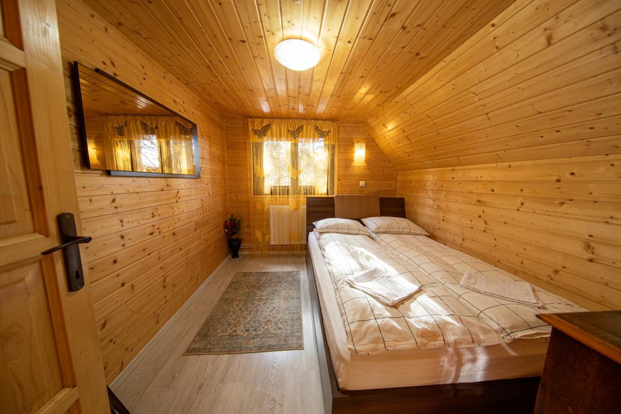 Cabana Adrienne Izvoru Mureşului Buitenkant foto