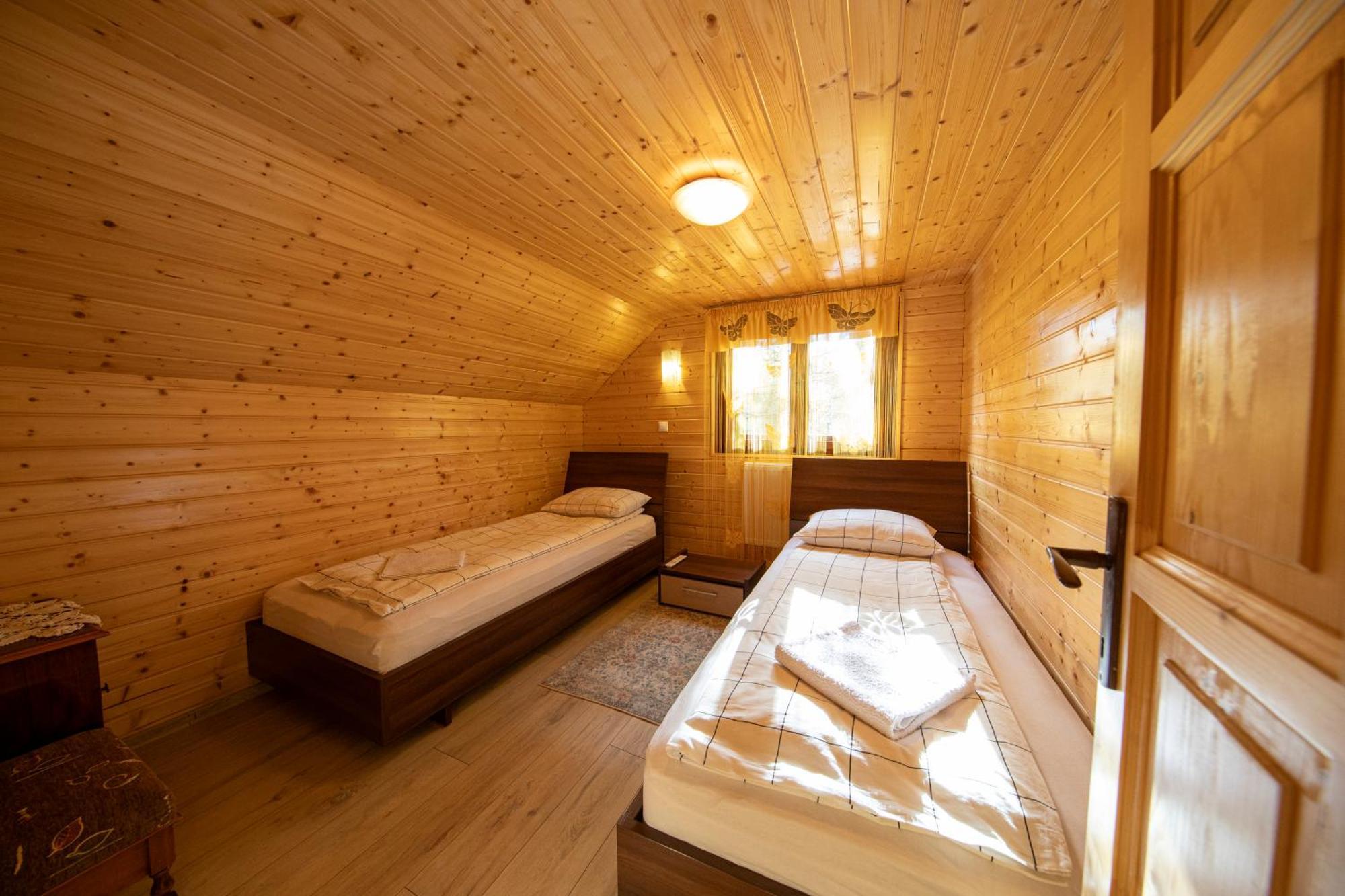 Cabana Adrienne Izvoru Mureşului Buitenkant foto