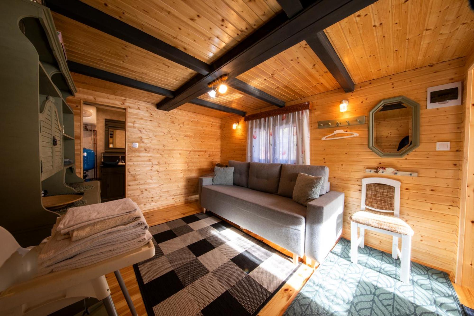 Cabana Adrienne Izvoru Mureşului Buitenkant foto