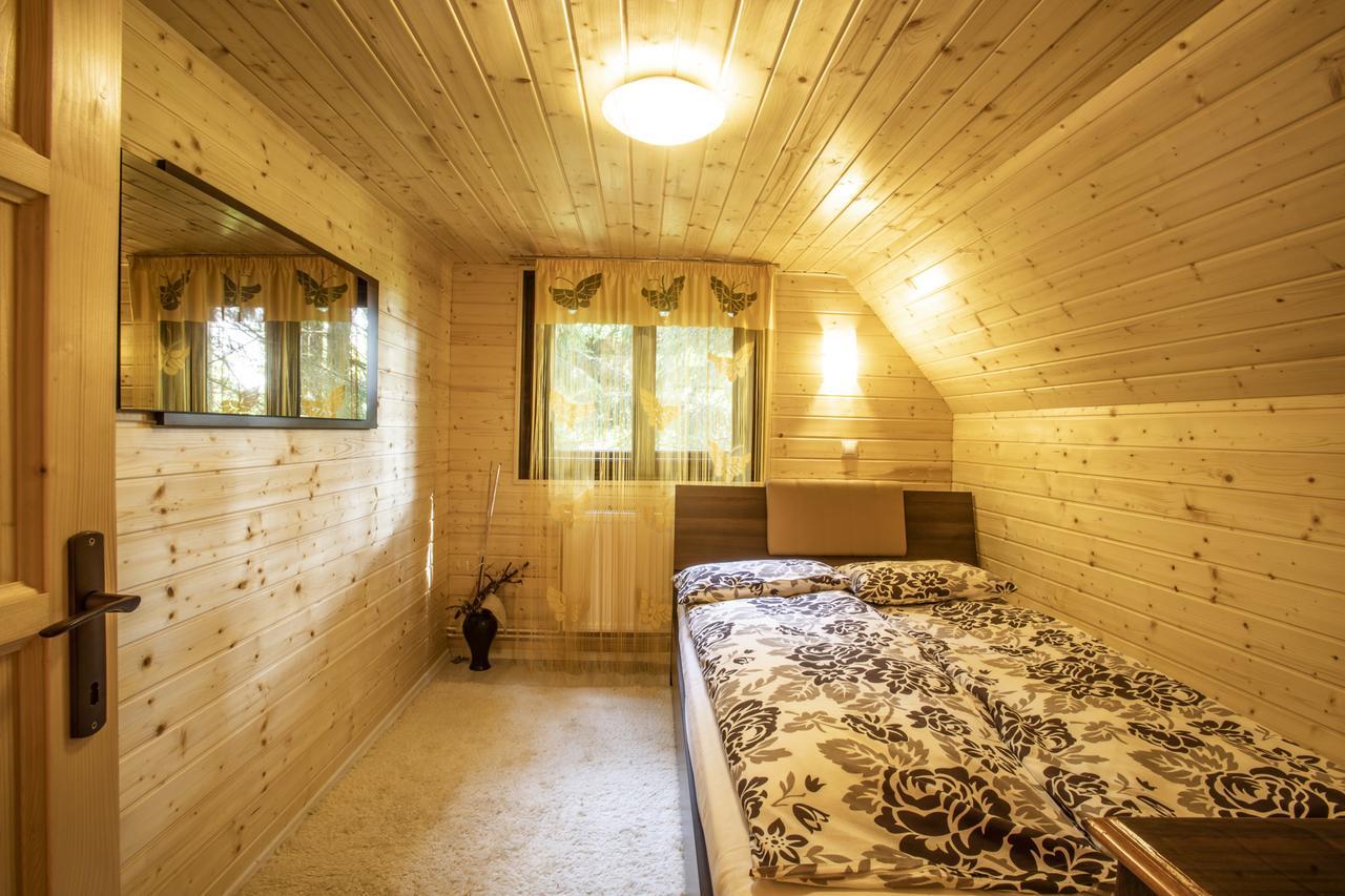 Cabana Adrienne Izvoru Mureşului Buitenkant foto